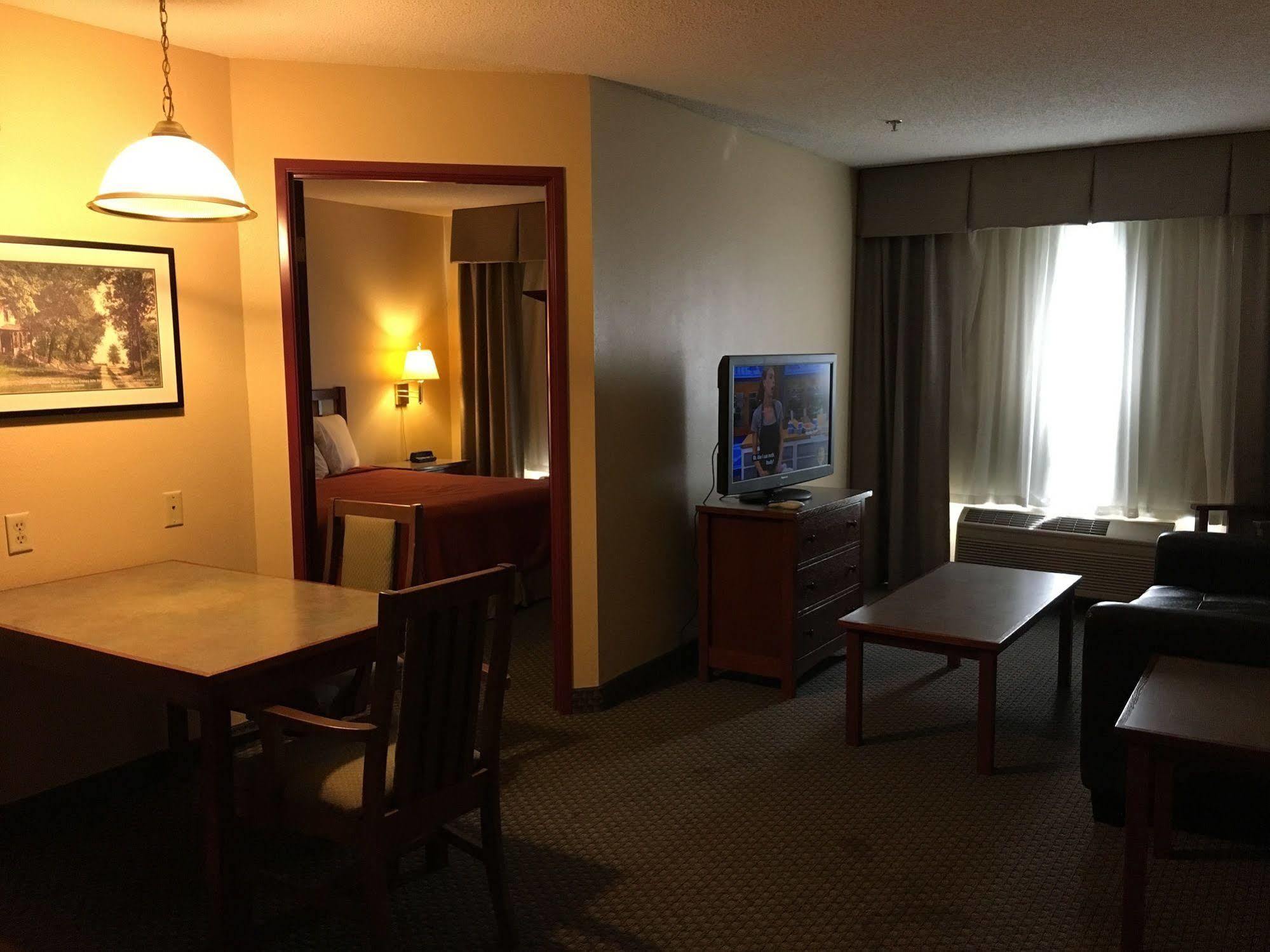Norwood Inn And Suites 차스카 외부 사진